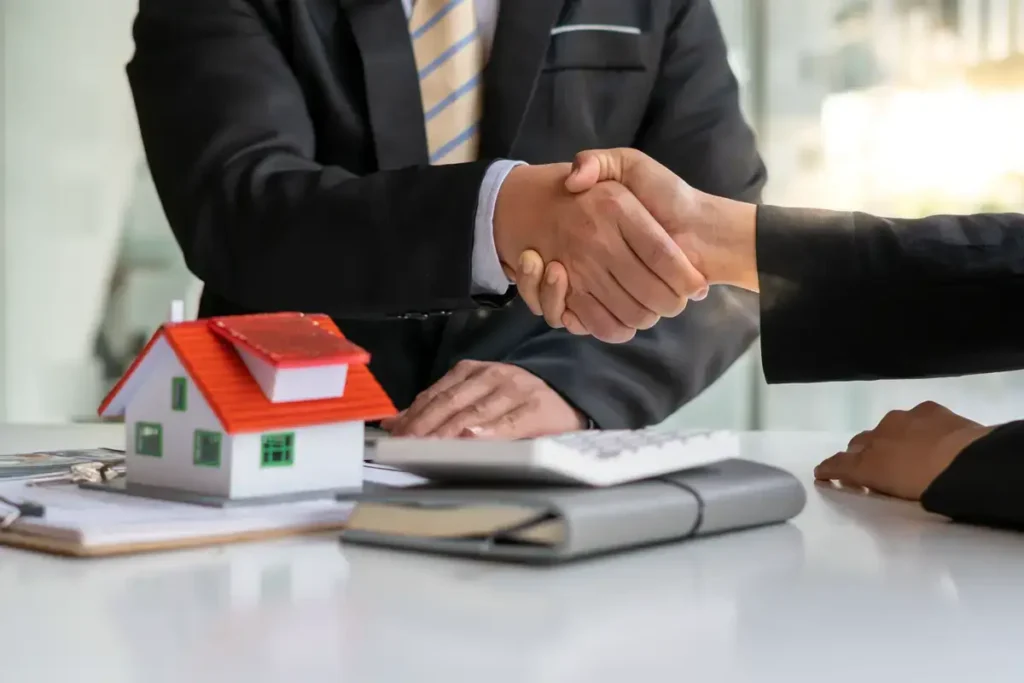 Servicios inmobiliarios para decidir con éxito | Vía del Bosque®